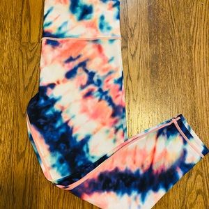 Athleta Elation Tie Dye 7/8 Tight